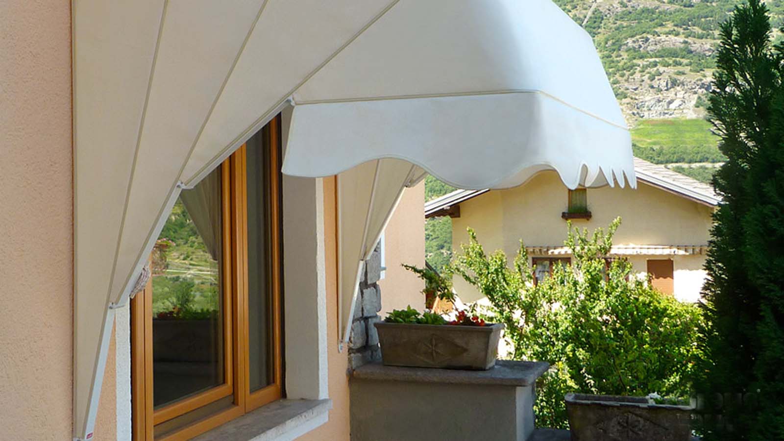 Residential Canopy image - sun protection.
